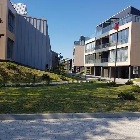 Apartamentai Su Vaizdu I Jura * بالانغا