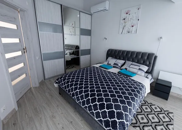 Apartamentai Su Vaizdu I Jura بالانغا